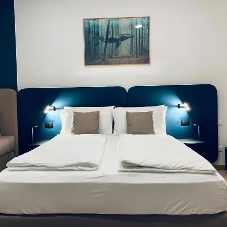 House Of Bruno - No Reception