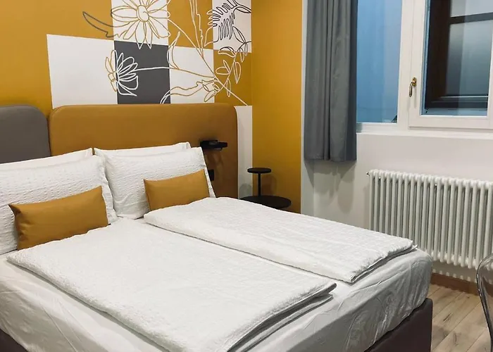 House Of Bruno - No Reception